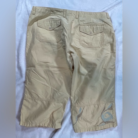 Horny Toad Capris Yellow Embroidered Size 8 - Picture 2 of 5